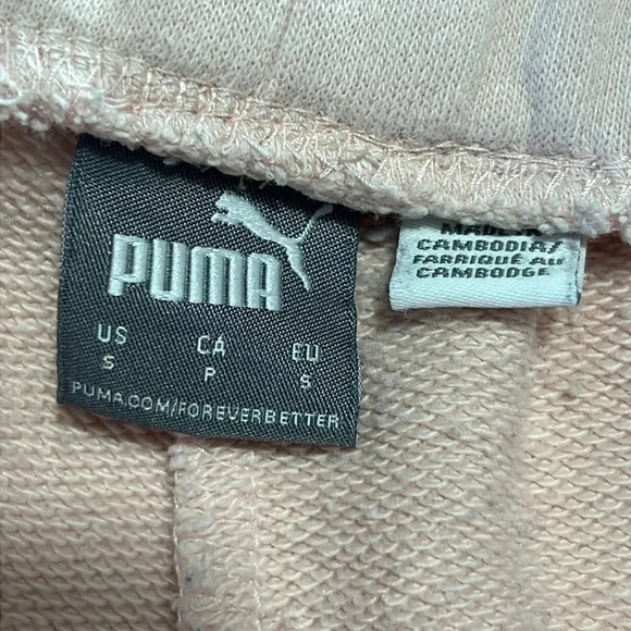 Baby Pink Puma Shorts. Size small - Picture 5 of 7